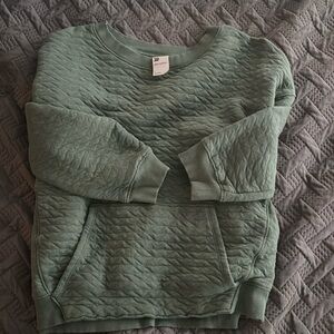 Women’s Large target sweatshirt.